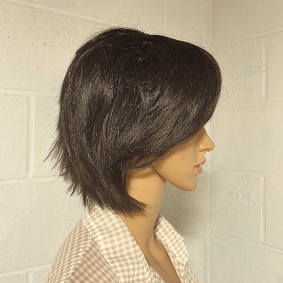 NWT 10” dark chocolate brown silky side adjust part long bangs choppy sides - Picture 6 of 12